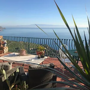 Bed & Breakfast La Terrazza Sul Mare