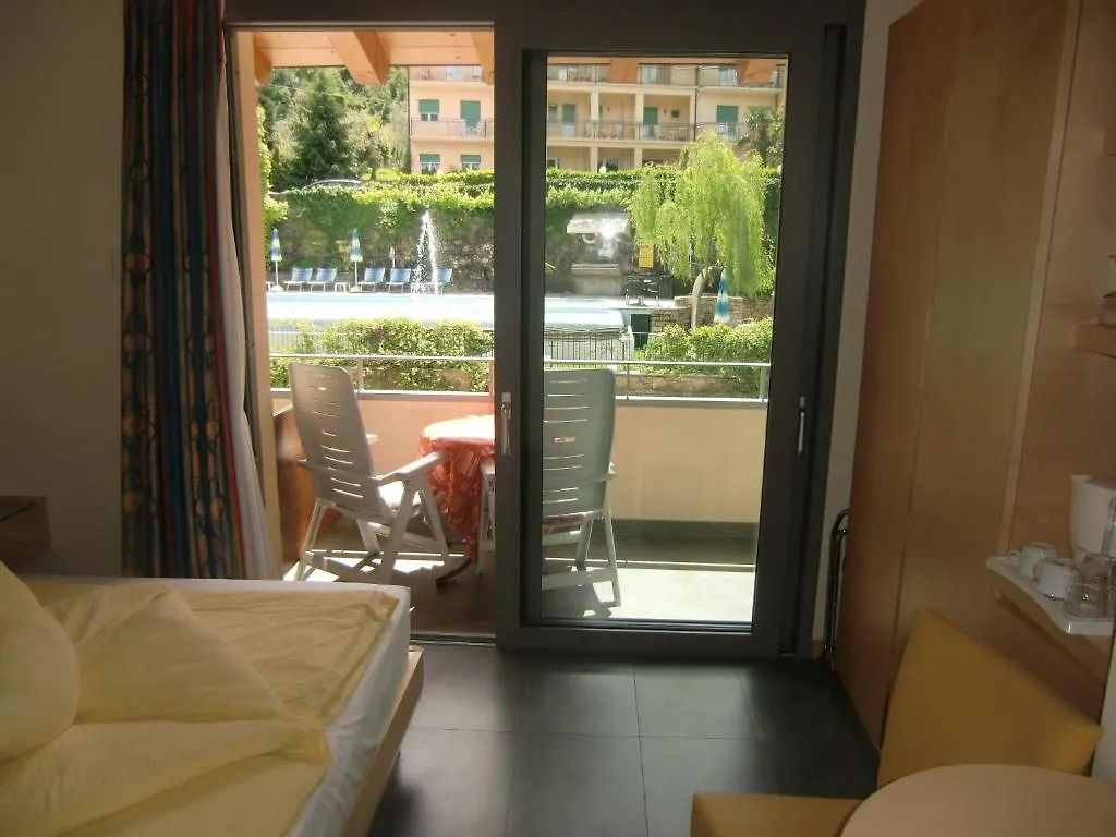 Beach Hotel Du Lac Malcesine 4*,